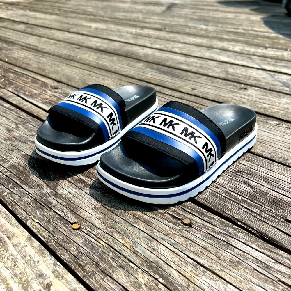 MICHAEL KORS tyra logo scuba slide sandal size 7